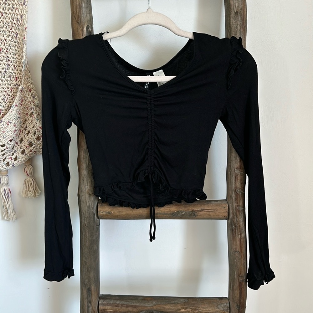 H&M Black Ribbed Drawstring-Detail Top / Size XS - Picture 4 of 13